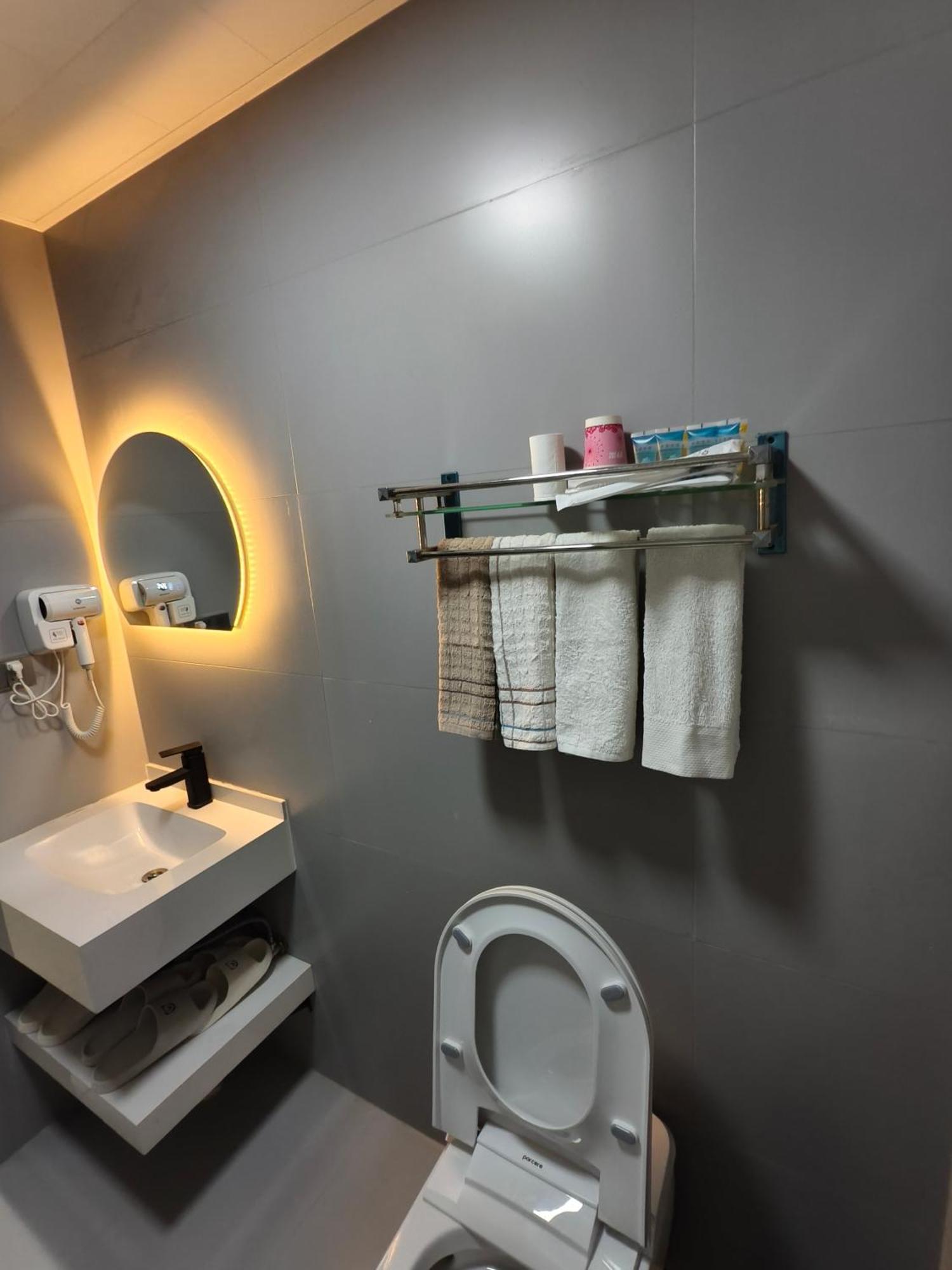 Huashan International Youth Hostel Huayin Dış mekan fotoğraf